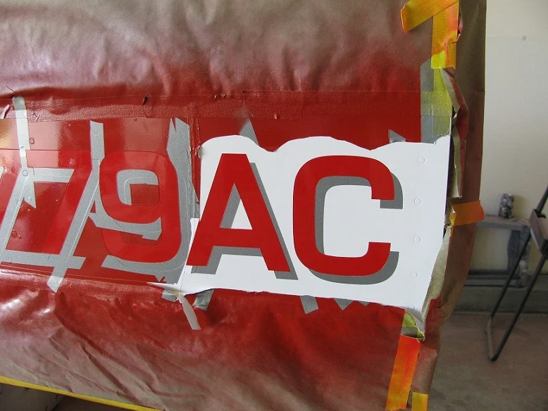 Apply accents and registration lettering · photo 1